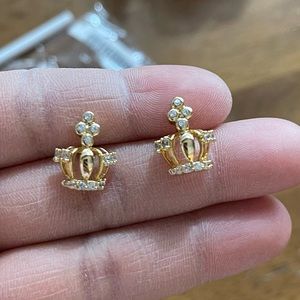 NWOT Yellow Gold Plated Crown CZ Stud Earrings Jewelry